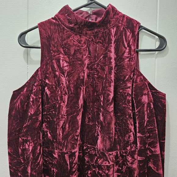 Lulu's Crushed Velvet Cold-Shoulder Bodycon Cocktail Dress Size Small - Picture 5 of 14